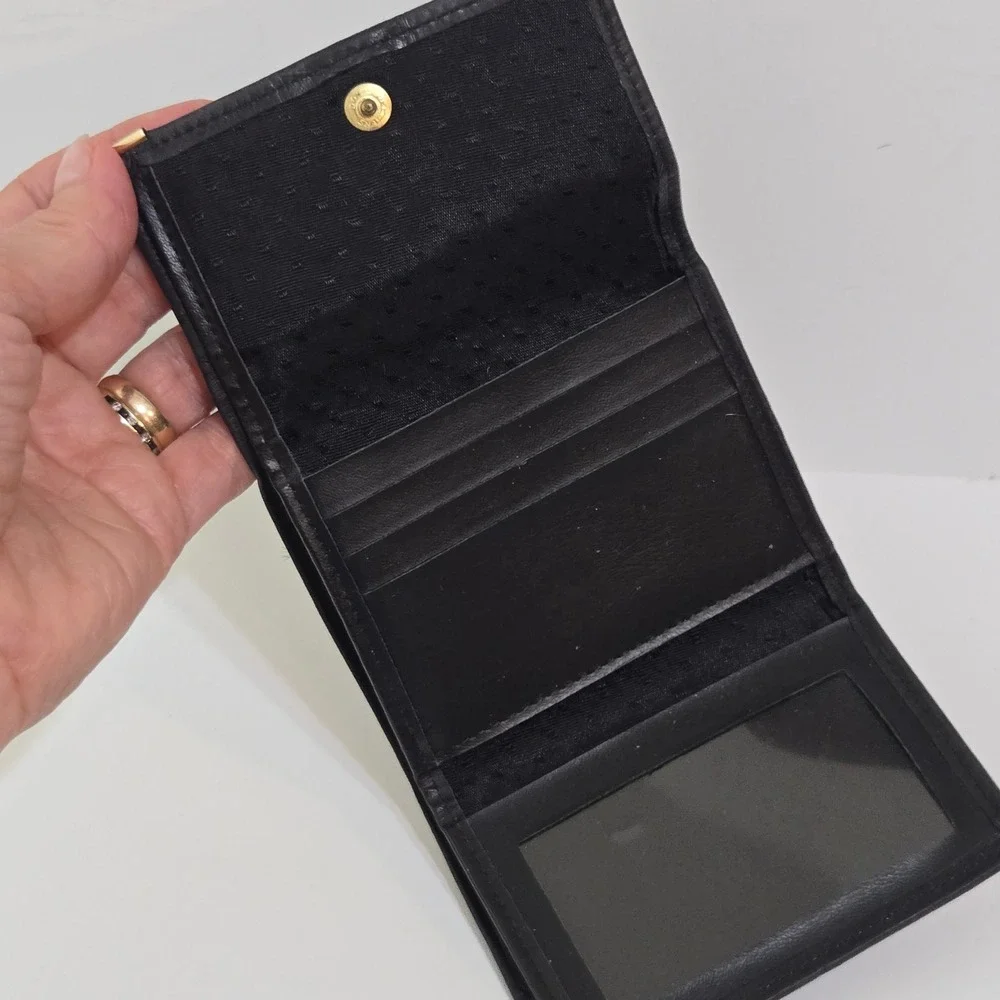 Princess Gardner Trifold Wallet Kiss lock coin Black Leather Vintage Chevron